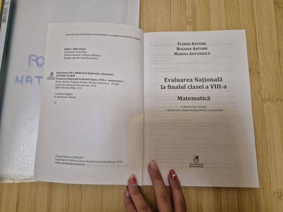 Pachet promoțional - portofoliu+culegere mate EN