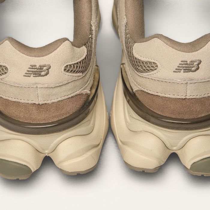New Balance 9060 маратонки