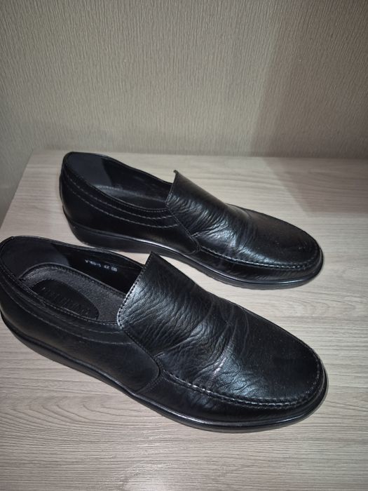 Новые мужские туфли