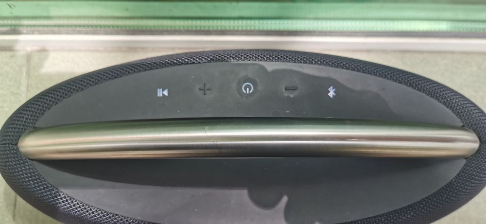 Продавам колона harman kardon Go+play