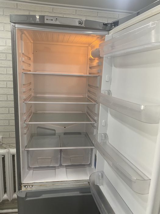 Продам холодильник