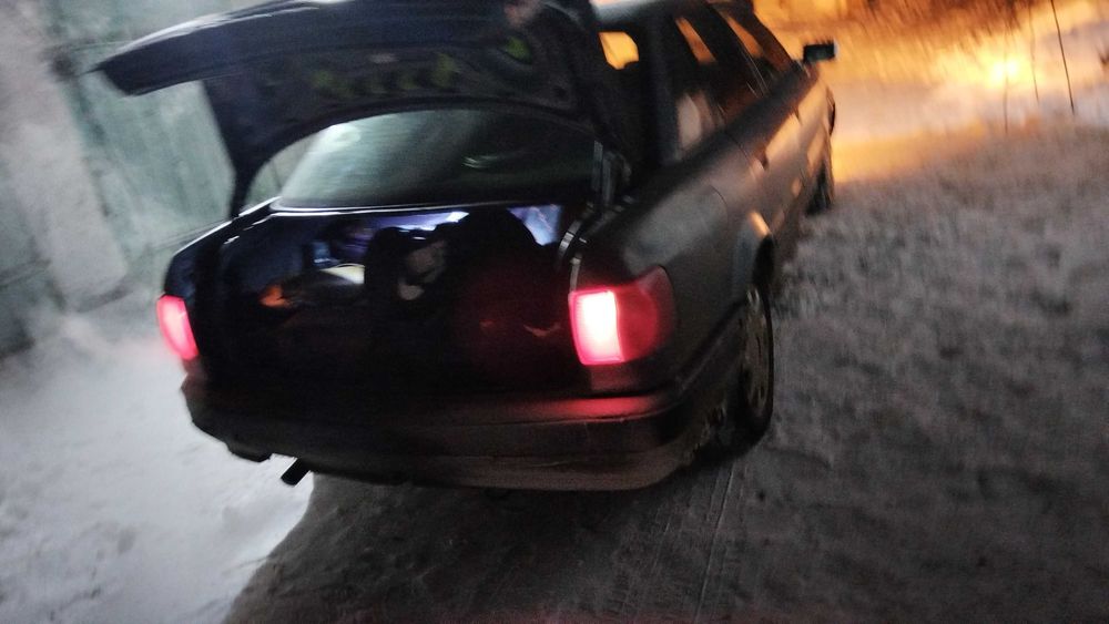 Продам ауди б 4 отл состояние