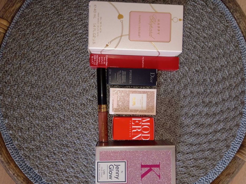 Всички парфюми за. 50 лева