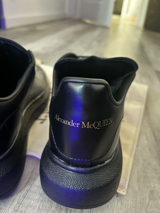 Alexander Mcqueen