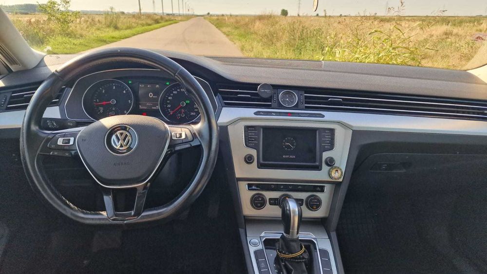 VOLKSWAGEN Passat 2015 — imagine 4