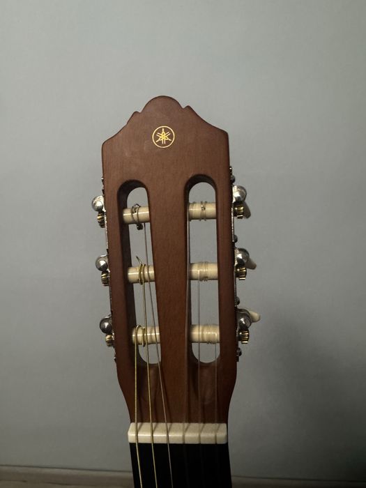 Гитара ямаха с40