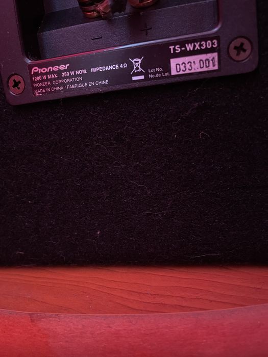 Subwoofer Pioneer TS-WX303 (“12”’) bass-reflex 30cm with built in Pioneer box - 1200W max