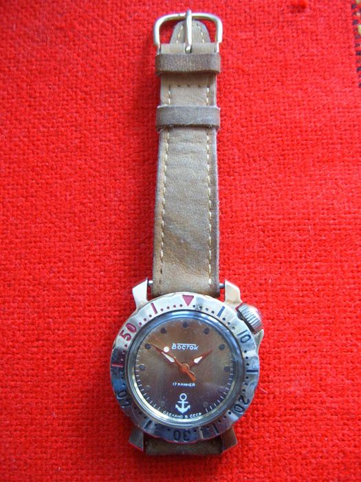 Стари мъжки ръчни часовници Восток Командирски СССР ера !