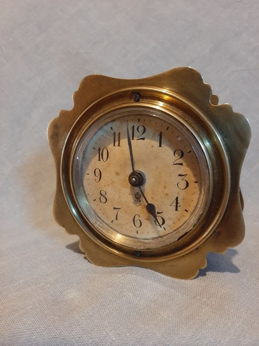 Ceas de masa Gustav Becker