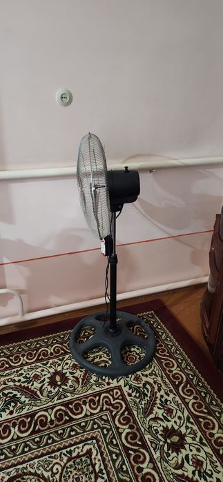 Вентилятор сотилади