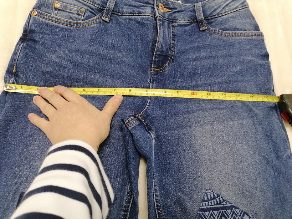 Blugi mărimea M, Rainbow Boyfriend