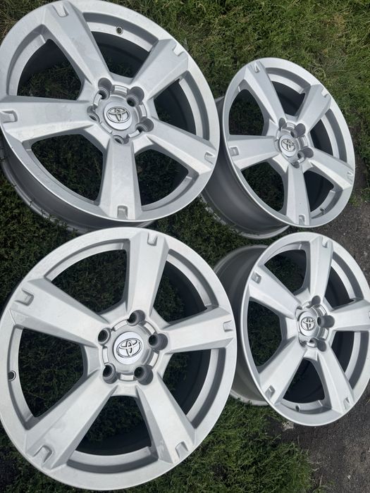 Диски на 17 5/114,3