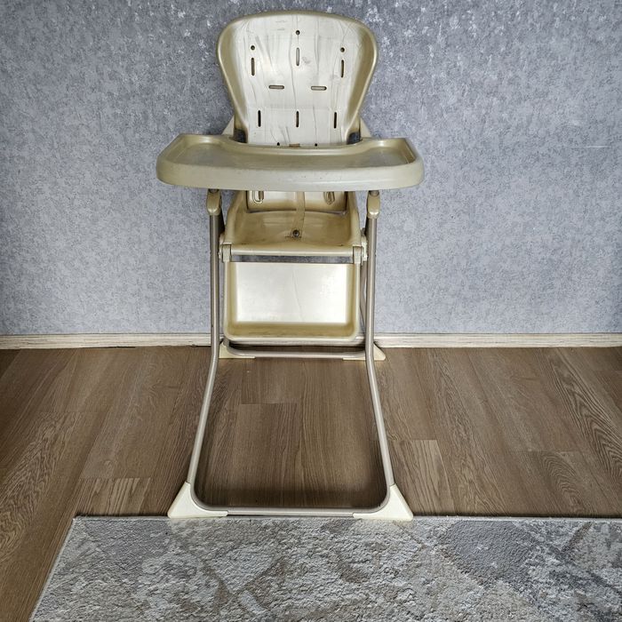 Детский стульчик.