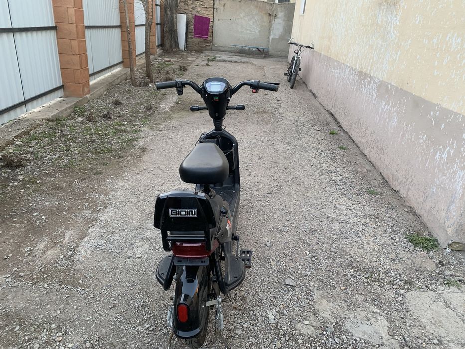 Электро скутер  ноп новыи