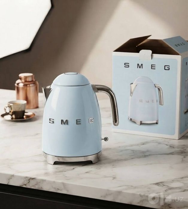 Электрический чайник Smeg