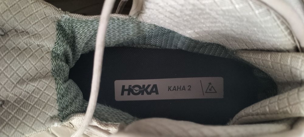 Hoka kaha.  Măr. 40.