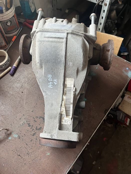 Grup diferential spate audi A4 B8 cod:OAR525083B