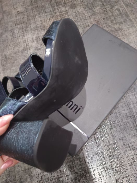 Нови сандали на GiAnni 36