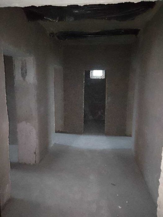 Урганч шахар. Водникда 2 хонали квартира сотилади.