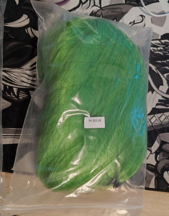 Парики 150 см. Серые и зеленый.