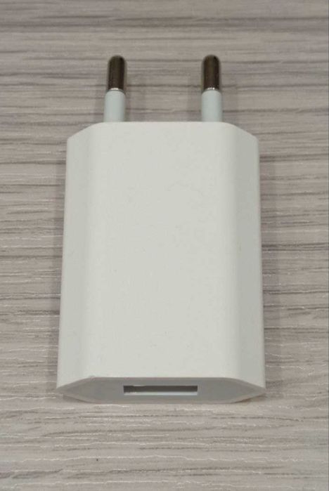 Адаптер питания Apple A1400