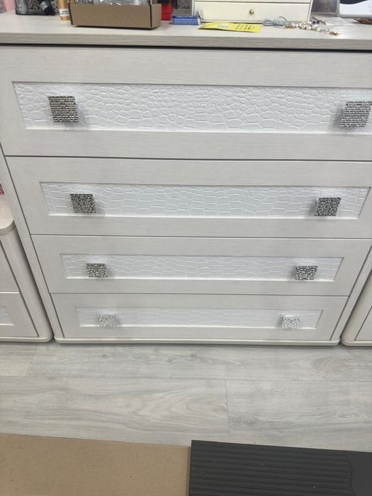 Шкаф для одежды, комод