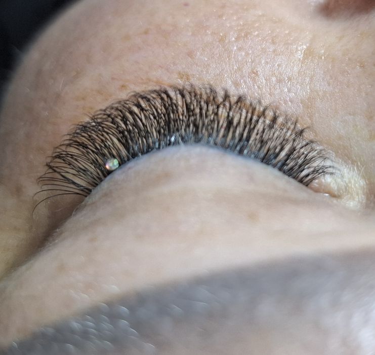 Наращивания ресниц