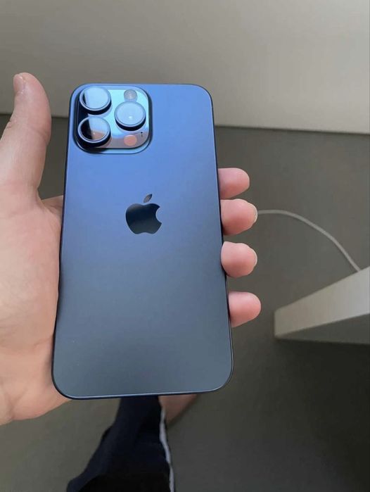 15 Pro max Blue Titan 256 GB 88% Срочно!