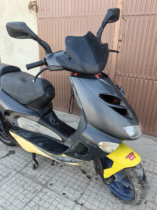 На Части Aprilia SR50