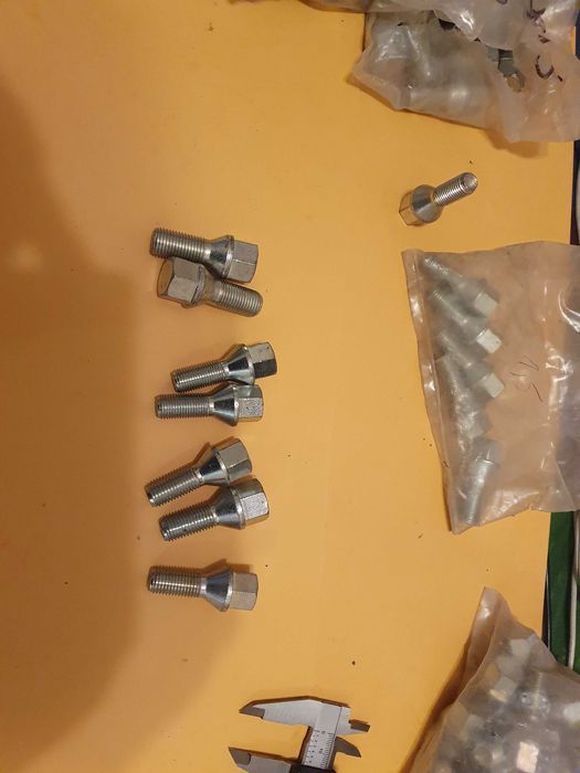 Болтове за алуминиеви и метални джанти USC Italy 10.9