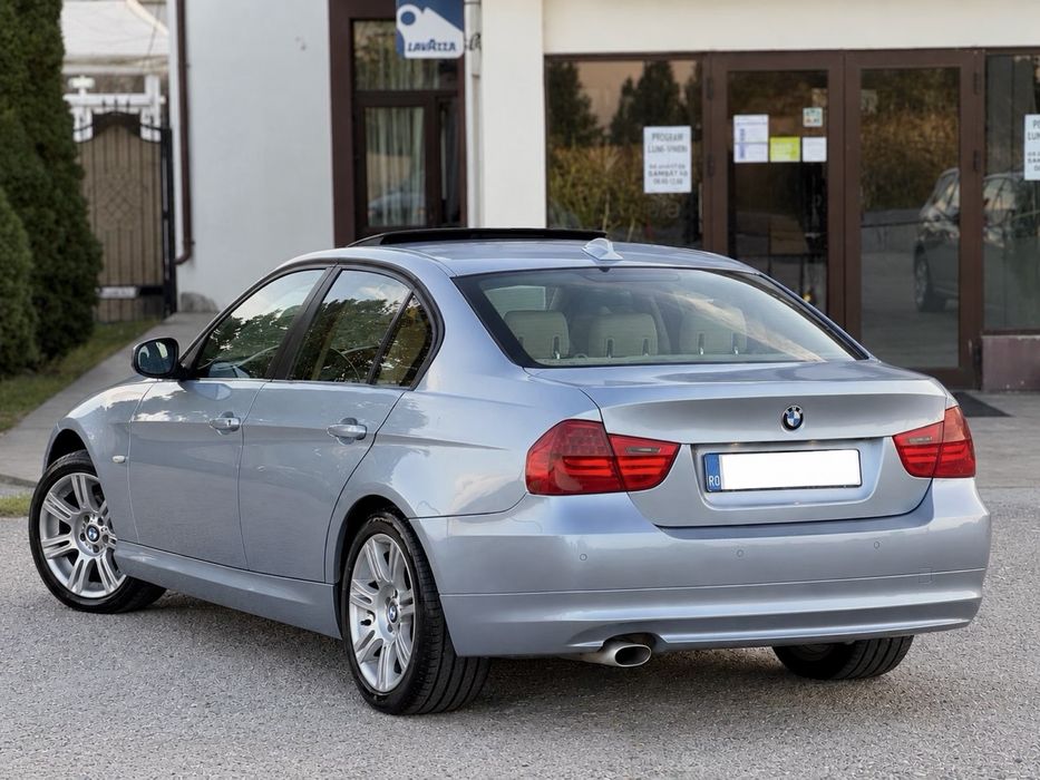 Vand •BMW seria 3 Facelift 2.0D•Trapă•Faruri-Bi•Xenon-Incalzire in scaune •Distributia schimbata detin factura