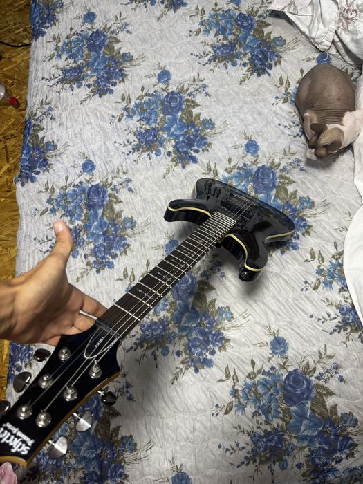 Продам электрогитару Schecter Omen-6