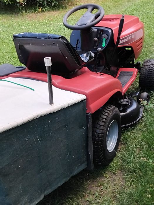 Tractoras tuns gazon/ iarba Jonsered ICT  13
