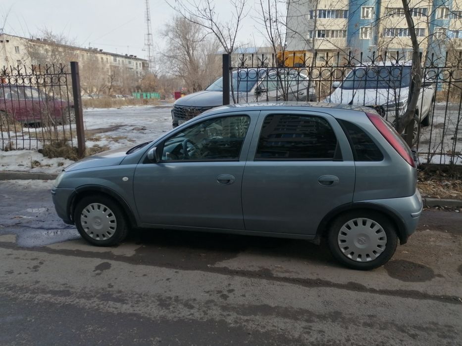 Opel Corsa 2004 года