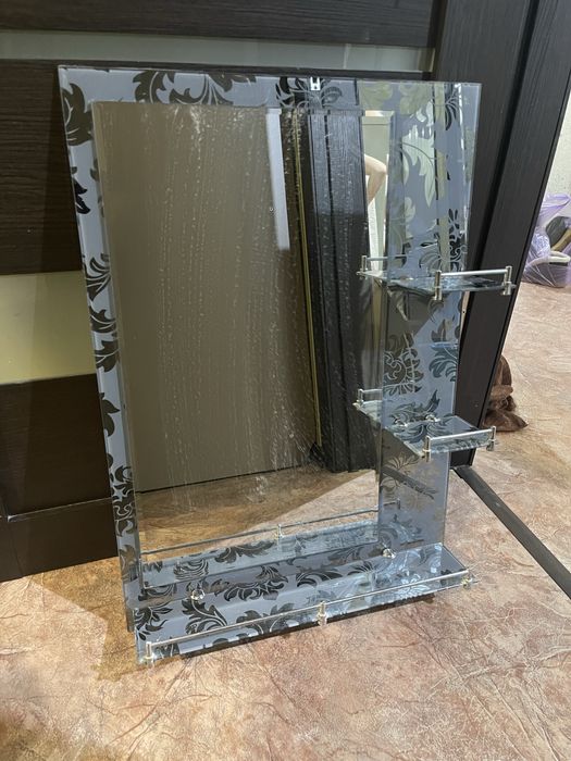 Продам зеркало в ванную