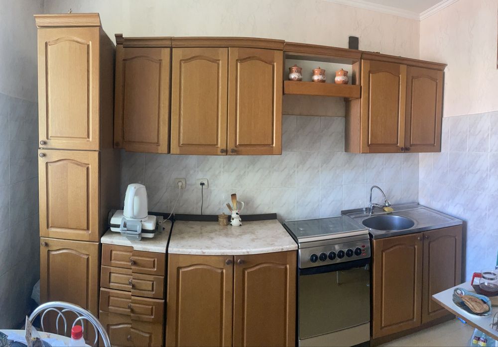 Продается кухонный гарнитур б/ у