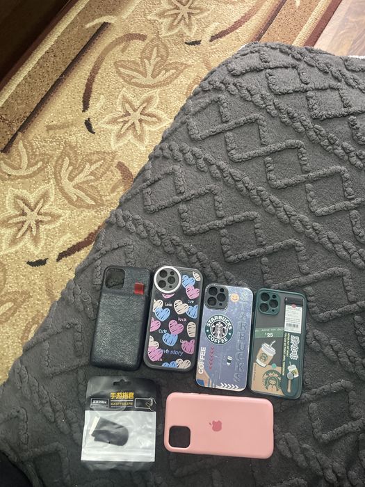 Продаю чихлы для телефона iphone 11pro