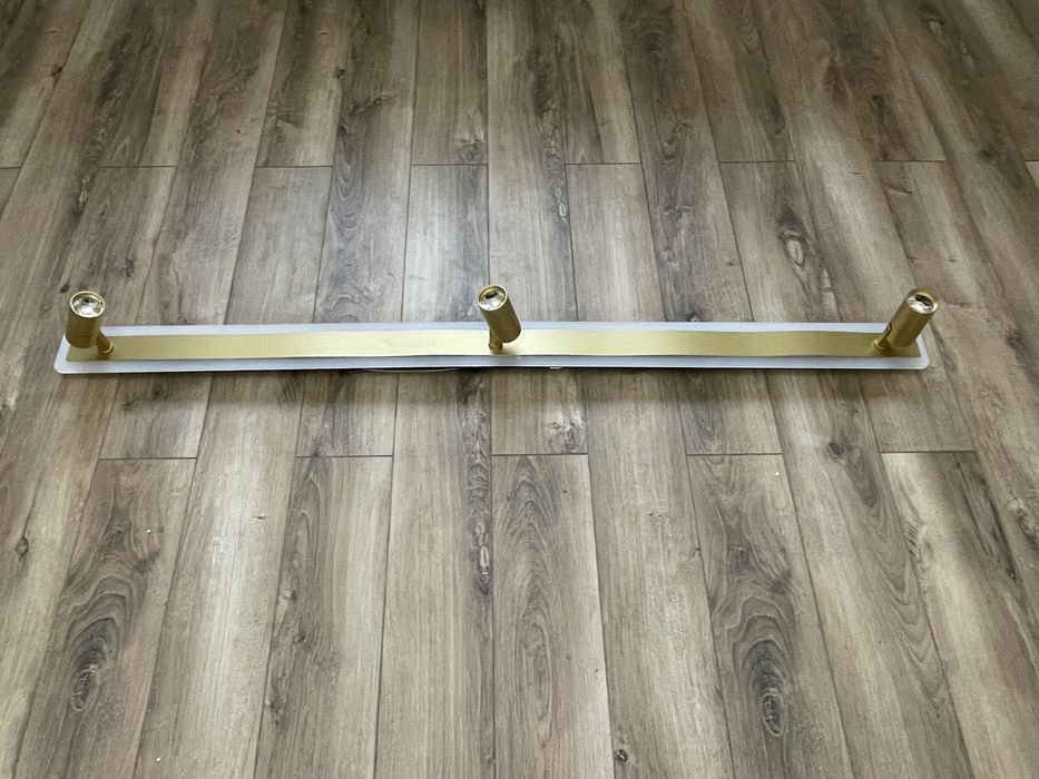 Светильник новый потолочный