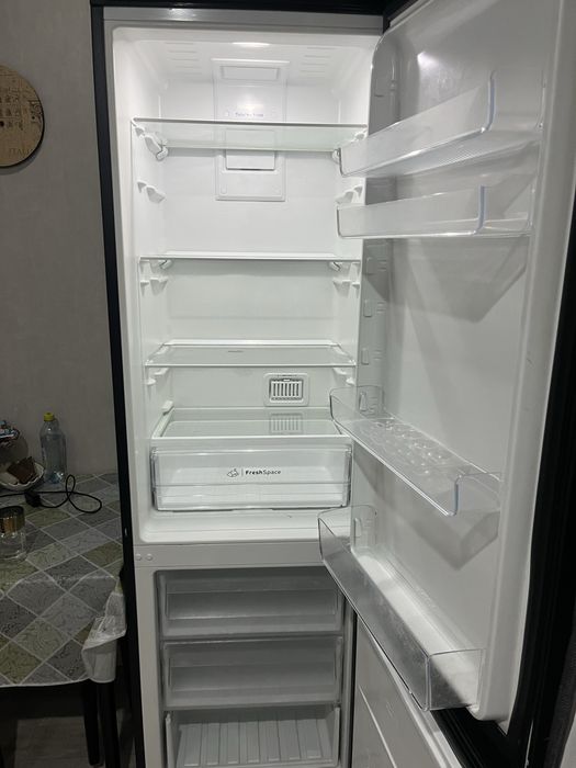 Продам Холодильник б/у