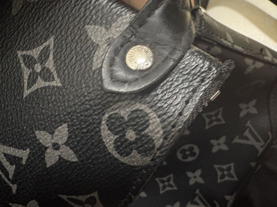 Borsetă Louis Vuitton originală interior catifea