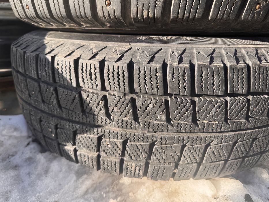 Шины зима липучка на Р15