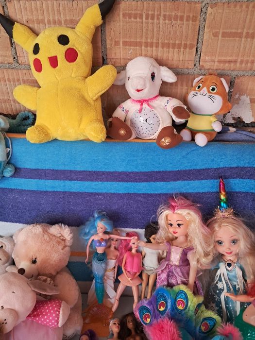 Jucarii de plus si papusi