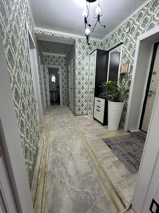 Продам 2х комн. Квартиру Достык 36/3