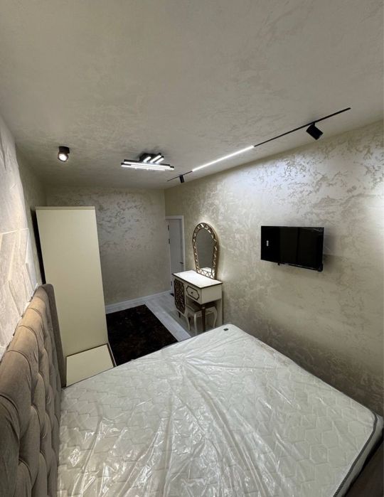 2/2/4 50м2 Буз-1 Максим Горький Художники / арендатор за 700 / мебель