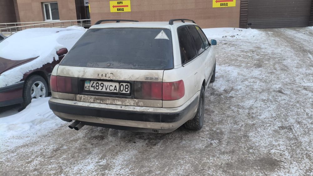 Ауди с4 2.6газ бензин