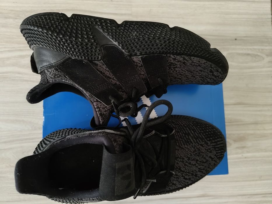 AdidasProphere tripple black