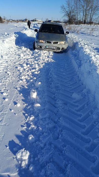 Продам Митсубиси Каризма.