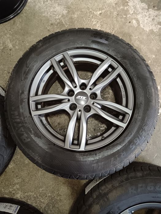 Set jante aliaj prindere 5x108 et 52.5 cu anvelope iarna 235/65/17 xl  ford Volvo jaguar land rover  Citroen