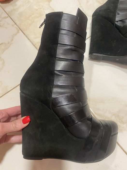 Ботуши ма платформа