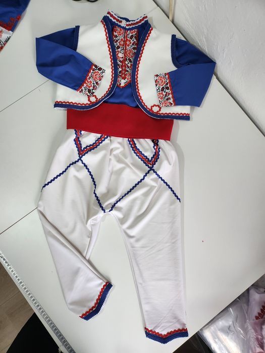 Народни носии за всякакви поводи